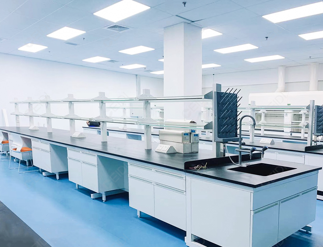 國家藥監(jiān)局關(guān)于芩暴紅止咳合劑和蒲地藍(lán)消炎口服液轉(zhuǎn)換為非處方藥的公告（2024年第135號）